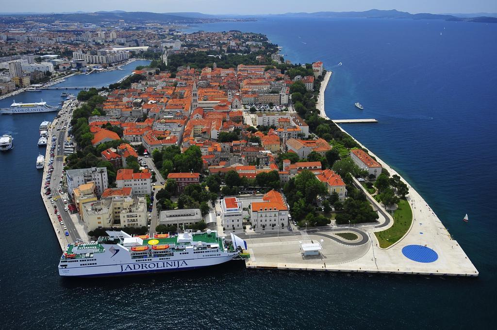 Apartment Domalu Old Town Zadar Bagian luar foto